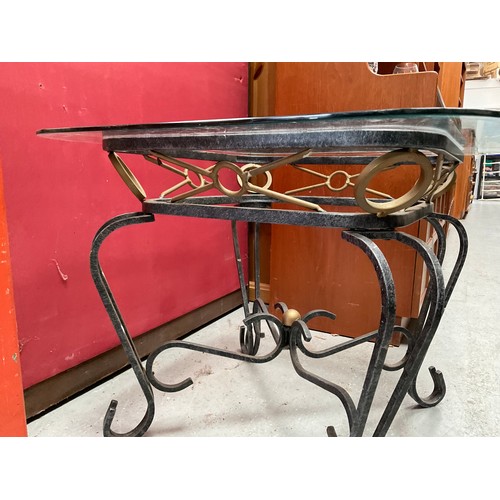 484 - MODERN GLASS TOPPED LAMP TABLE WITH DECORATIVE METAL BASE H21” W26” D26”