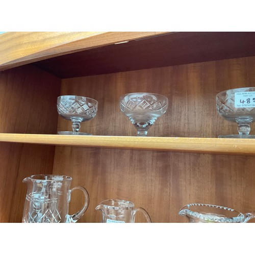 485 - COLLECTION OF GLASSWARE TO INCLUDE JUGS,DECANTER,VASES ,GLASSES ETC