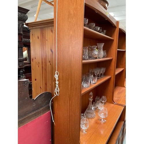 486 - BADGED NATHAN TEAK LOUNGE UNIT WITH OPEN SHELVES TO TOP OVER 2 DOORS H76” W40” D18” (glassware not i... 