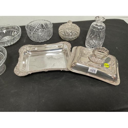 488 - SILVER PLATED TUREEN WITH COVER AND QTY OF CUT GLASS ITEMS TO INCLUDE DECANTER ETC