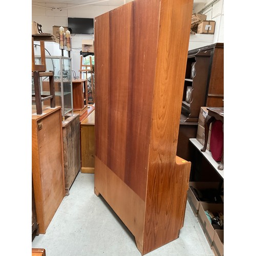 492 - BADGED NATHAN TEAK LOUNGE UNIT WITH OPEN SHELVES TO TOP OVER 2 DOORS TO BASE H72” W40” D18”