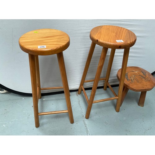 498 - PAIR OF PINE KITCHEN STOOLS AND SMALL STOOL WITH HORSE DECORATION TO TOP