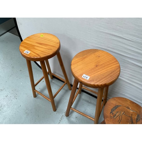 498 - PAIR OF PINE KITCHEN STOOLS AND SMALL STOOL WITH HORSE DECORATION TO TOP