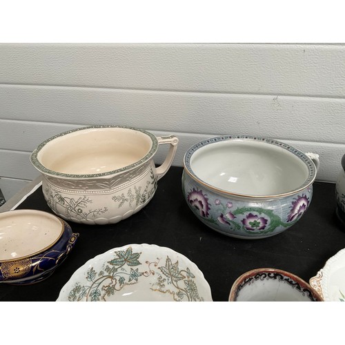 518 - BOX OF VICTORIAN AND LATER CHINA TO INCLUDE CHAMBER POTS,CHEESE DISH ETC