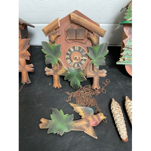 520A - BOX OF CUCKOO CLOCKS (4) A/F