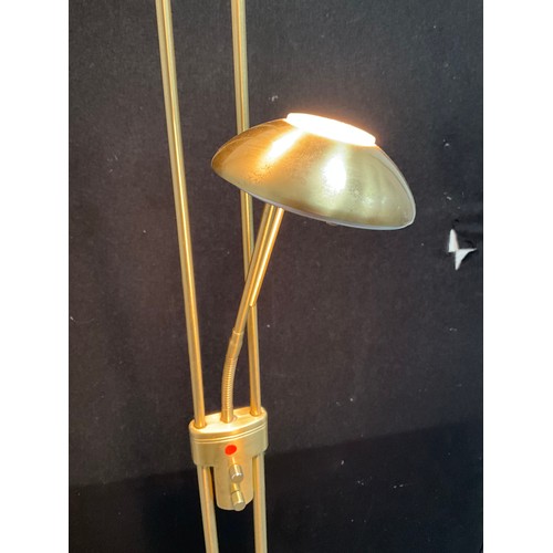 28 - A MODERN BRASS EFFECT UPLIGHTER COMPLETE WITH READING LAMP AND DIMMER SWITCHES. H71