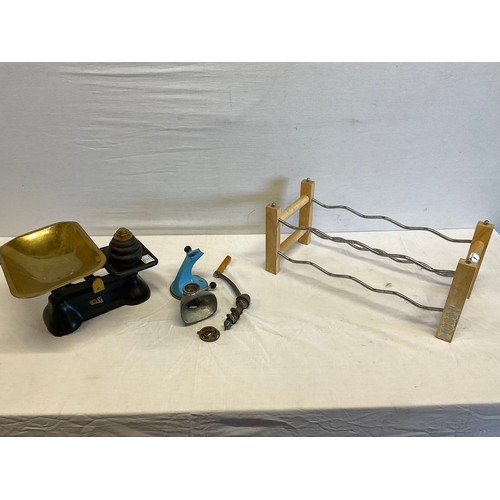 Lot 1         