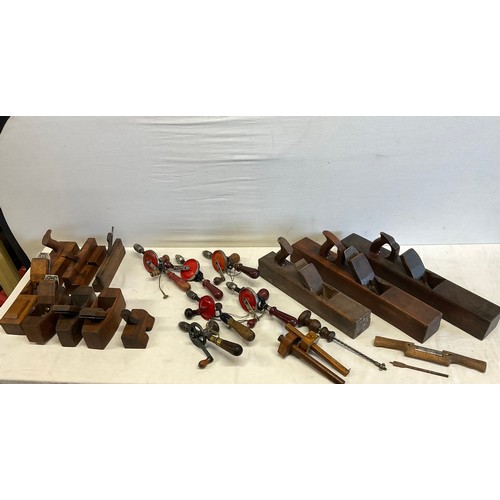 Lot 11        