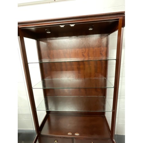 STAG MINSTREL MAHOGANY DISPLAY CABINET WITH 2 GLASS DOORS TO TOP WITH 3 ...