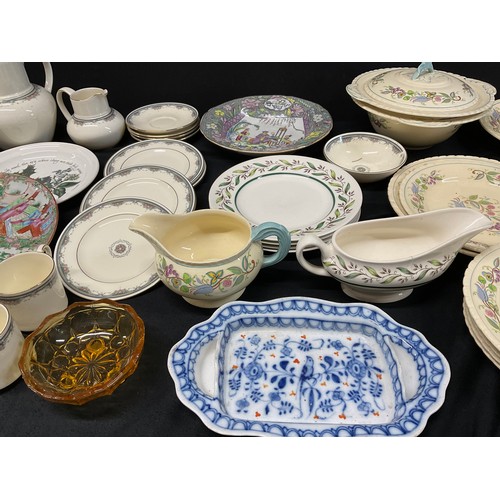 17 - TWO BOXES OF CHINA TO INCLUDE PORT MEIRION , ROYAL DOULTON ETC