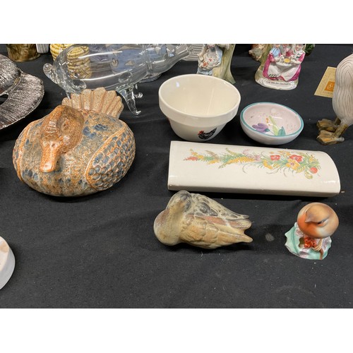 34 - BOX OF CHINA TO INCLUDE STUDIO POTTERY ITEMS, STAFFORDSHIRE BARN OWL TEA POT, GLASS HIPPO DECANTER E... 