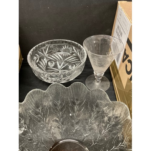 41 - THREE BOXES OF GLASSWARE TO INCLUDE FRUIT BOWLS, VASES, GLASSES ETC