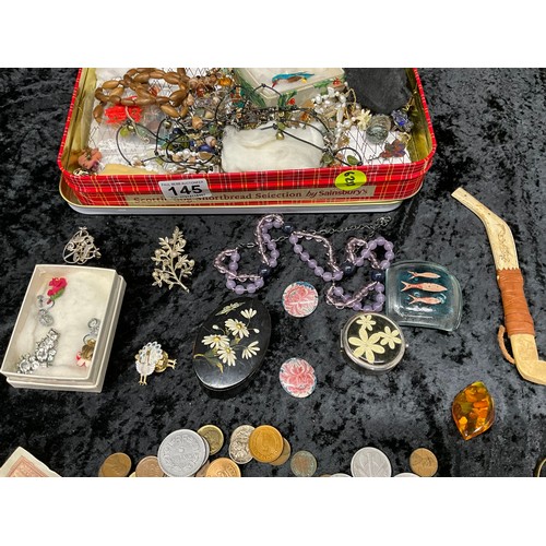 145 - LARGE QUANTITY OF COSTUME JEWELLERY TO INCLUDE NECKLACES, EARINGS, CLIP ON EARINGS , BAG OF COINAGE ... 