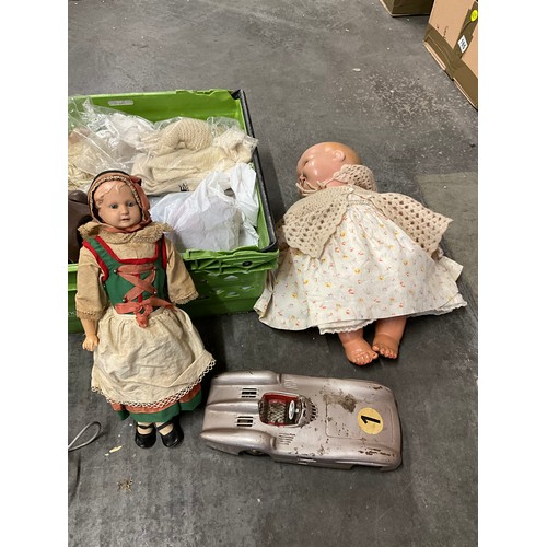 179 - CRATE TO INCLUDE VINTAGE JOINTED DOLLS CHINA HEADED DOLL , CLOTHING, TOYS ETC A-F