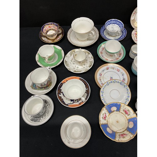 300 - BOX OF CHINA TO INCLUDE CUPS ANS SAUCERS, AINSLEY, COALPORT ETC SOME A-F