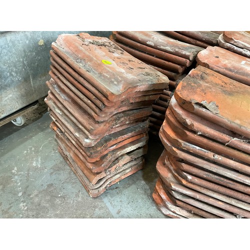 349 - 120 CLAY PAN TILES