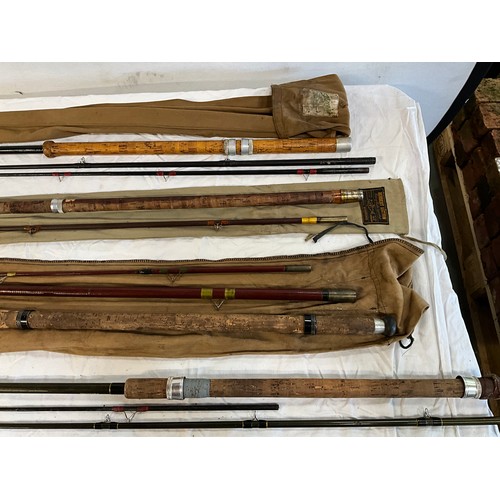483 - FISHING BOX TO INCLUDE QUANTITY OF FISHING REELS, FLOATS AND A FISHING BAG TO INCLUDE FISHING RODS E... 