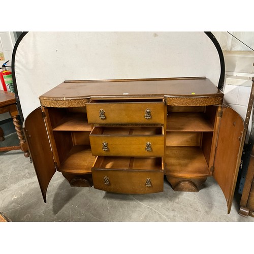 487 - RETRO OAK VENEERED SIDEBOARD WITH CENTRAL DRAWERS FLANKED BY 2 DOORS A/F H35