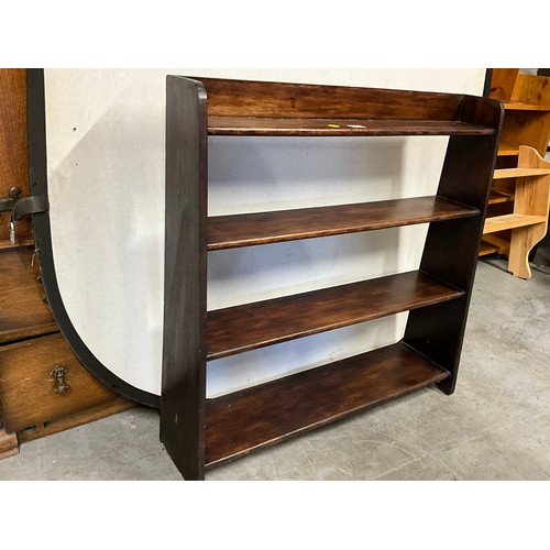 494 - OAK GALLERY BOOK CASE A/F AND A PAINTED FOLDING OPEN BOOK SHELF A/F