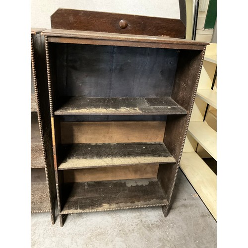 499 - VINTAGE THREE THREE TIER OAK BOOK SHELVES WITH BOBBIN TO FRONT H37