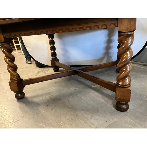 515 - VINTAGE OAK BARLEY TWIST STRETCHERED PEDASTAL EXTENDING DINING TABLE H30