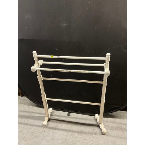 516 - EDWARDIAN PAINTED PINE TOWEL RAIL A/F