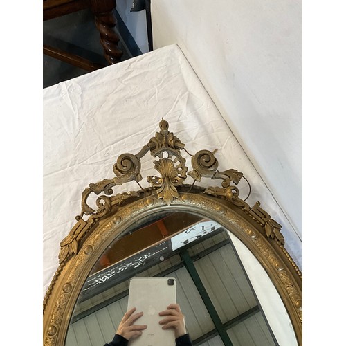 519 - VICTORIAN GILT FRAMED OVAL MIRROR A/F