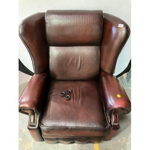 521 - OXBLOOD LEATHER CHESTERFIELD STYLE FIRE SIDE RECLINING CHAIR A/F