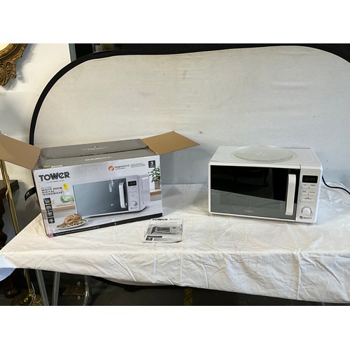 525 - TOWER 800W 20L MICROWAVE IN ORIGINAL BOX