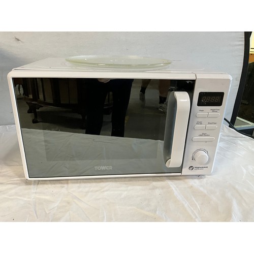525 - TOWER 800W 20L MICROWAVE IN ORIGINAL BOX