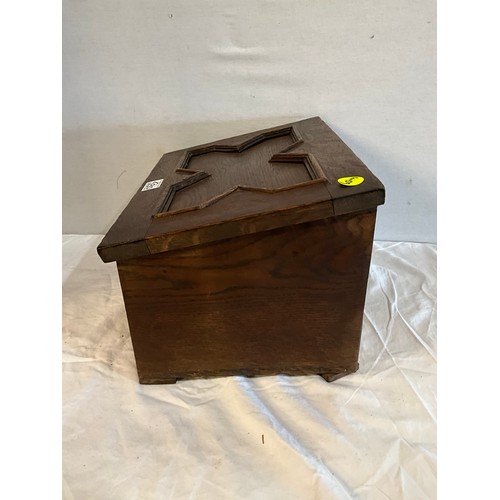 530 - VINTAGE OAK SLIPPER BOX A/F