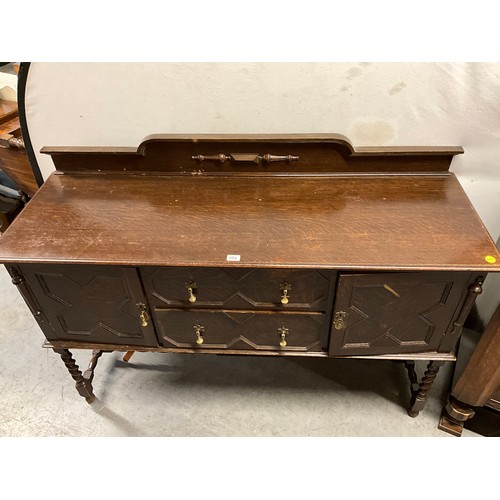 532 - VINTAGE OAK BARLEY TWIST WITH STRETCHERED BASE TWO DRAW FLANKED BY TWO DOORS SIDEBOARD A/F