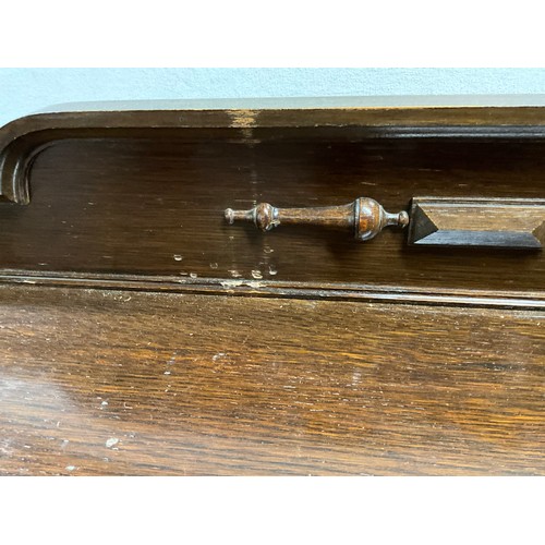 532 - VINTAGE OAK BARLEY TWIST WITH STRETCHERED BASE TWO DRAW FLANKED BY TWO DOORS SIDEBOARD A/F