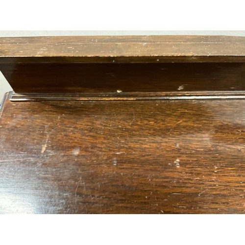 532 - VINTAGE OAK BARLEY TWIST WITH STRETCHERED BASE TWO DRAW FLANKED BY TWO DOORS SIDEBOARD A/F