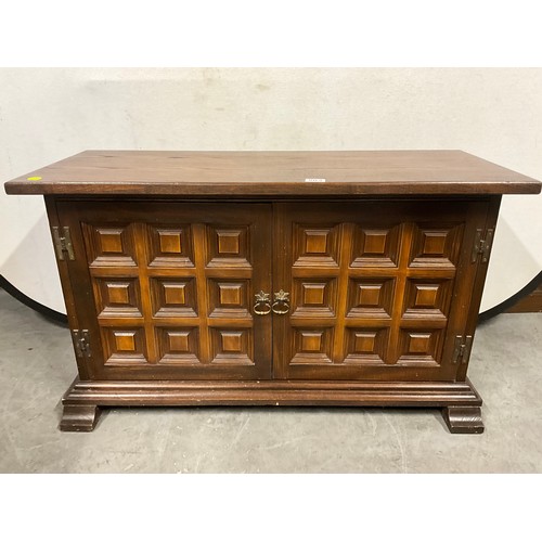 Lot 560       