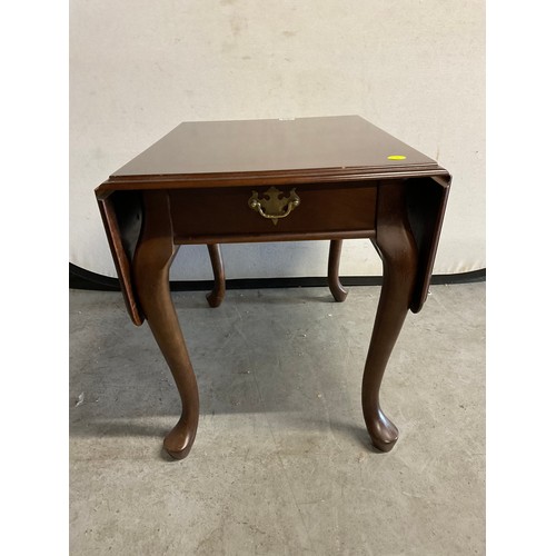 Lot 569       