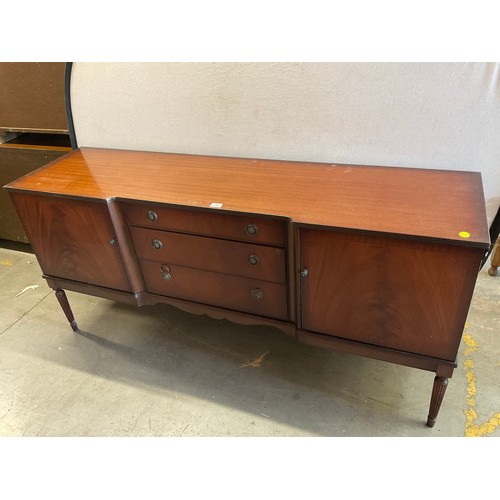 Lot 586       