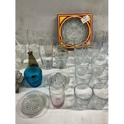 231 - THREE BOXES OF GLASSWARE TO INCLUDE AN AMBER GLASS LEMONADE SET