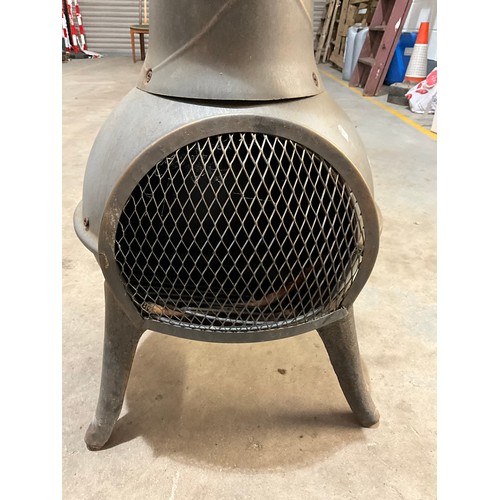 386 - MODERN METAL CHIMINEA H28