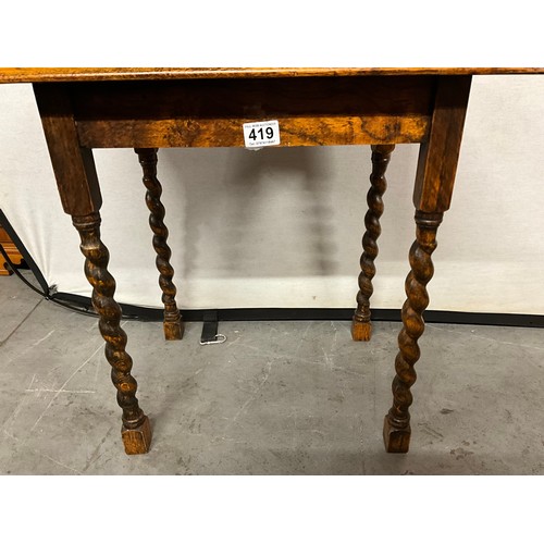 419 - OAK BARLEY TWIST SIDE TABLE W23