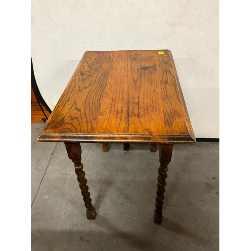 419 - OAK BARLEY TWIST SIDE TABLE W23