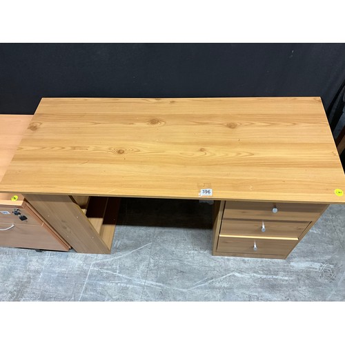 396 - MODERN PINE OFFICE DESK W47