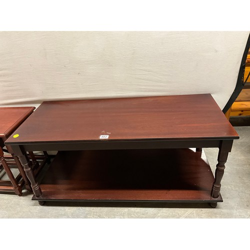 402 - MODERN MAHOGANY COFFEE TABLE AND A MODERN SET OF MAHOGANY NEST OF TABLES