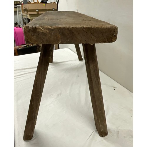 407 - ANTIQUE ELM PIG BENCH W9