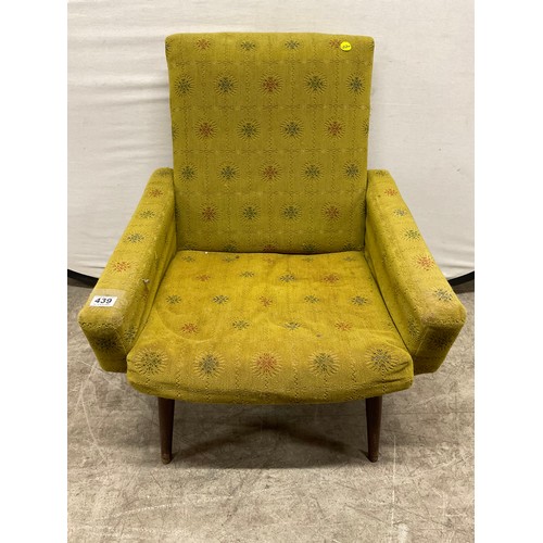 Lot 439       