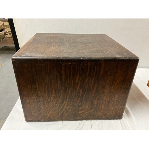 420 - ANTIQUE OAK FOUR DRAWER BANK OF DRAWERS AND A SMALL VINTAGE PINE STOOL