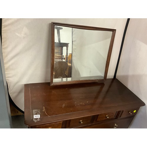 425 - MODERN MAHOGANY STAGG STYLE DRESSING TABLE WITH FOUR SHORT AND TWO LONG DRAWERS WITH MIRROR A/F  W42... 