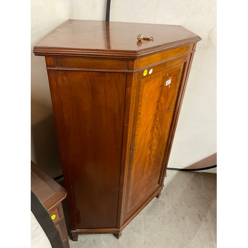 427 - LARGE EDWARDIAN MAHOGANY INLAID CORNER CUPBOARD  W41