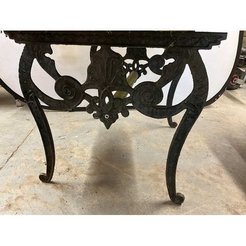 408 - WOODEN TOP GARDEN TABLE WITH ORNATE CAST IRON BASE W43