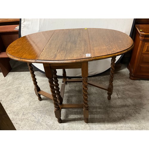 428 - BARLEY TWIST OAK GATE LEG DINING TABLE W29